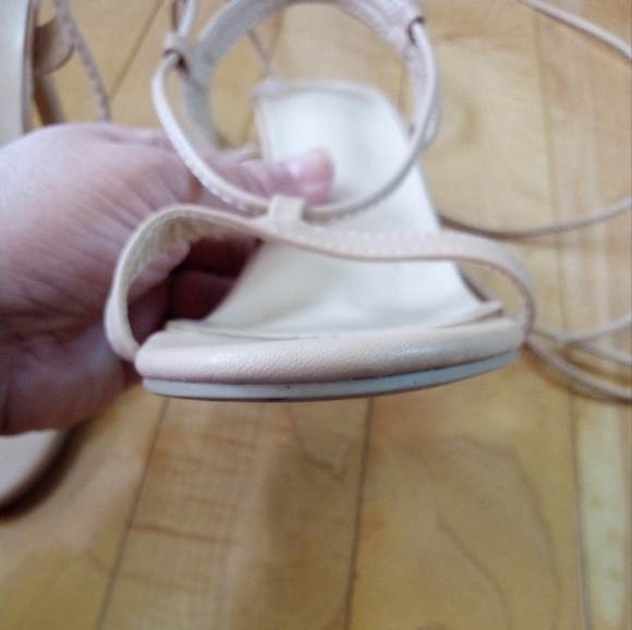 Nude t-strap stiletto heels that wrap up your leg. Women's size 40 USA size 9 - Picture 4 of 6